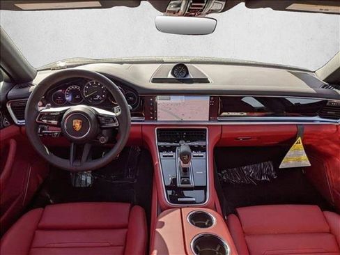 Used 2023 Porsche Panamera 4 Platinum Edition image 16