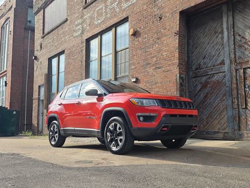 Used 2018 Jeep Compass Trailhawk w/ Navigation Group image 7