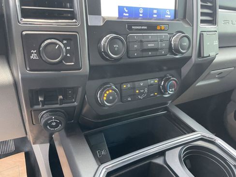 Used 2021 Ford F250 XLT w/ XLT Value Package AWD/4WD image 19