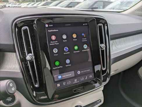 New 2026 Volvo XC40 B5 Ultra w/ Climate Package image 9