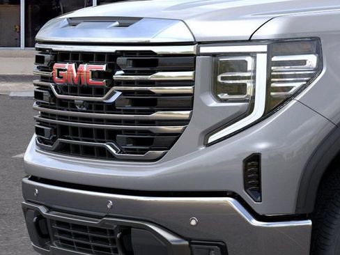 New 2026 GMC Sierra 1500 SLT w/ SLT Premium Plus Package AWD/4WD image 13