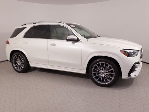 Used 2024 Mercedes-Benz GLE 450 4MATIC image 9