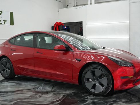 Used 2023 Tesla Model 3 Standard Range RWD image 11