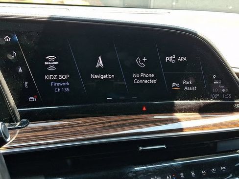 Used 2023 Cadillac Escalade Premium Luxury RWD image 19