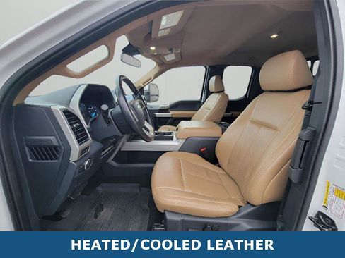 Used 2022 Ford F350 Lariat w/ Chrome Package image 6