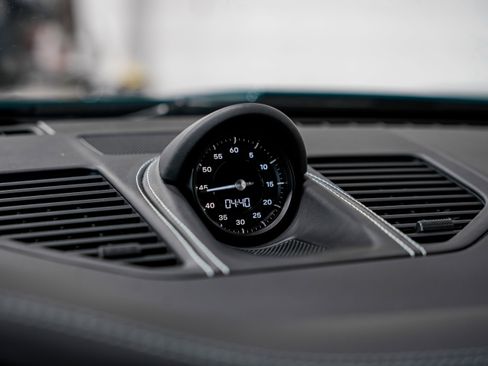 Used 2024 Porsche 911 Dakar image 13