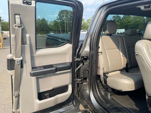Used 2017 Ford F150 XL w/ Equipment Group 101A Mid AWD/4WD image 22