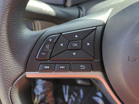 Certified 2025 Nissan Versa SV FWD image 18