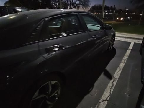 Certified 2023 Hyundai Elantra SEL w/ Convenience Package image 9