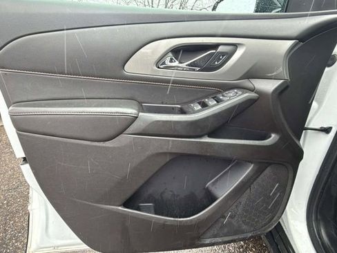 Used 2020 Chevrolet Traverse LS image 14