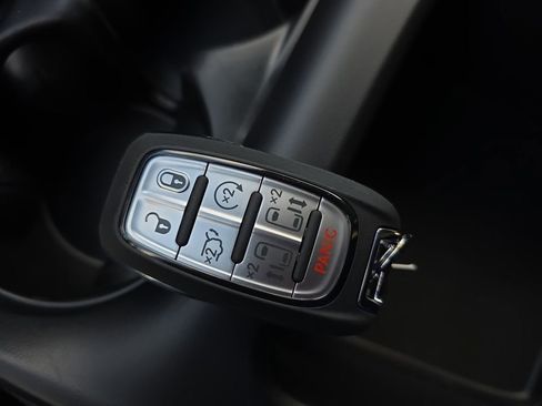 New 2026 Chrysler Pacifica Select image 29