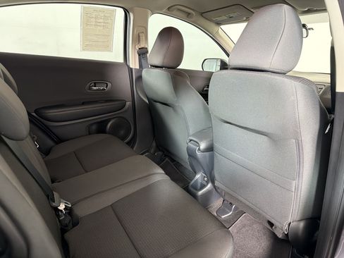 Certified 2021 Honda HR-V LX image 28