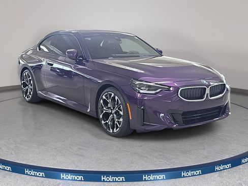 Used 2025 BMW 230i Coupe w/ Convenience Package RWD image 4