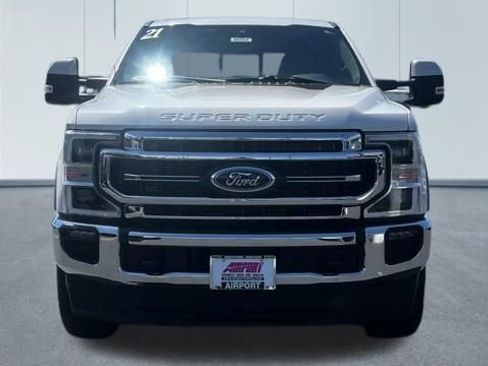 Used 2021 Ford F250 Lariat w/ Lariat Ultimate Package AWD/4WD image 2