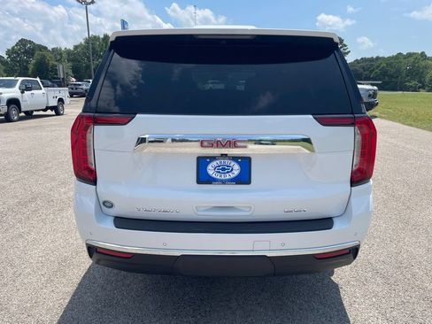 Used 2024 GMC Yukon XL SLT RWD image 5