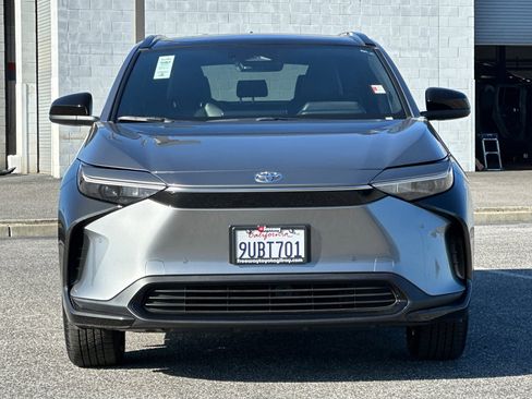 Used 2025 Toyota bZ4X FWD image 10