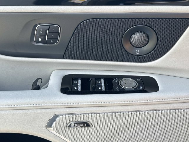 New 2026 Lincoln Nautilus Reserve w/ Jet Appearance Package AWD/4WD image 19