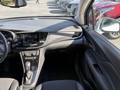 Certified 2022 Buick Encore Preferred w/ Safety Package image 18