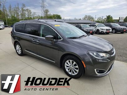 Used 2019 Chrysler Pacifica Touring-L
