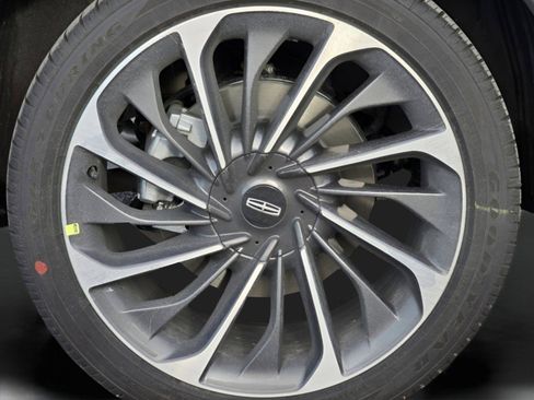 Used 2025 Lincoln Aviator Reserve w/ Equipment Group 201A image 22