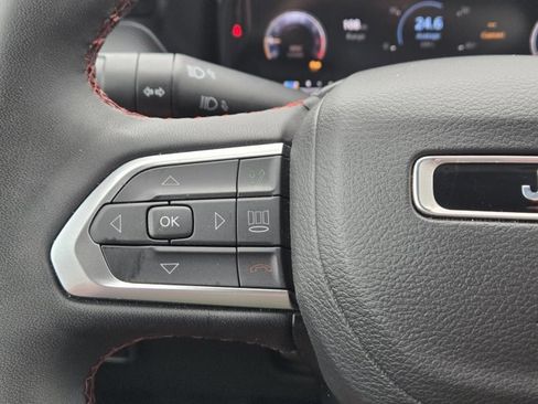 Used 2025 Jeep Compass Trailhawk w/ Trailhawk Elite Group image 20