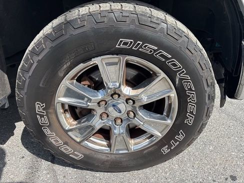 Used 2015 Ford F150 XLT w/ Equipment Group 301A Mid image 17