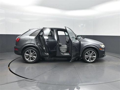 Used 2018 Audi Q3 2.0T Premium image 42