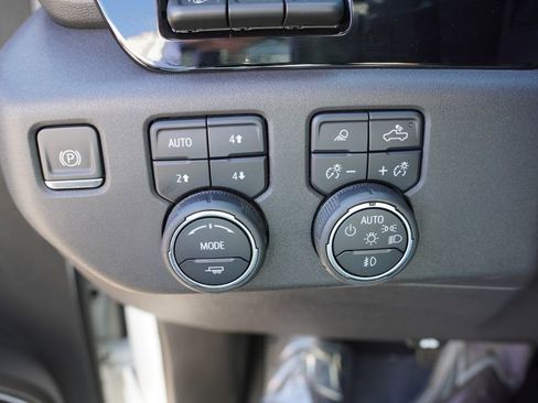 Used 2023 Chevrolet Silverado 1500 LTZ w/ LTZ Premium Package image 25