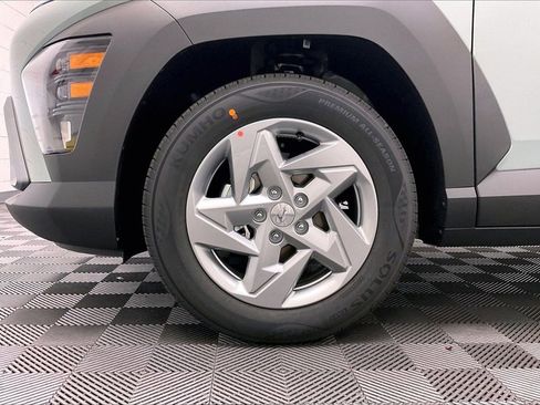 New 2026 Hyundai Kona SE image 12