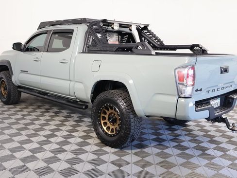 Used 2022 Toyota Tacoma TRD Sport w/ Technology Package AWD/4WD image 6