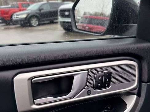 Used 2023 Ford Explorer Limited w/ Equipment Group 301A image 11