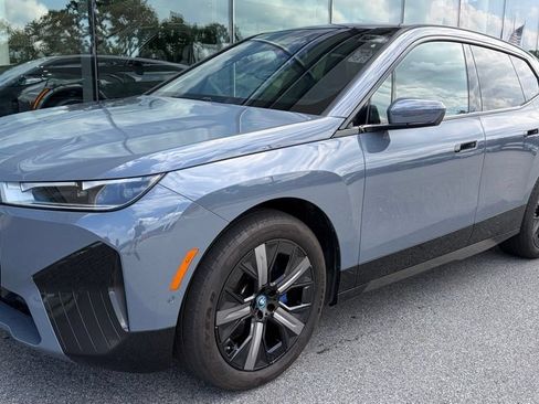 Certified 2025 BMW iX xDrive50 AWD/4WD image 1