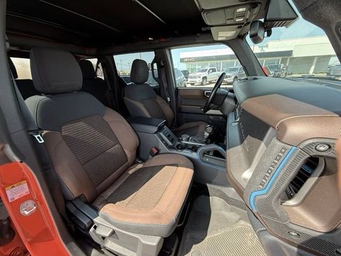 Used 2023 Ford Bronco Outer Banks AWD/4WD image 7