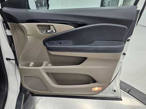 Used 2019 Honda Ridgeline RTL-E image 36