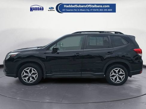 Used 2024 Subaru Forester Premium AWD/4WD image 2
