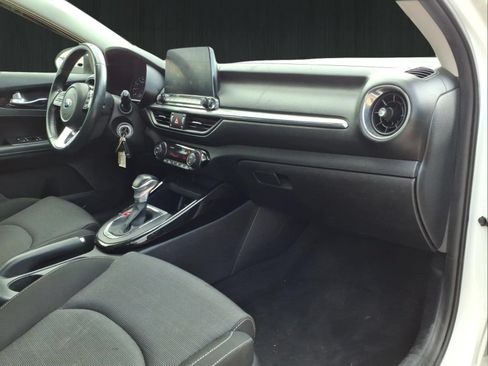 Used 2019 Kia Forte S FWD image 13