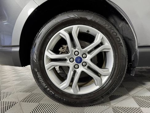 Used 2018 Ford Edge Titanium w/ Ford Safe & Smart Package FWD image 46