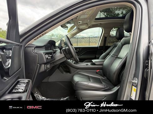 Used 2023 Lincoln Aviator AWD w/ Premium Package image 24