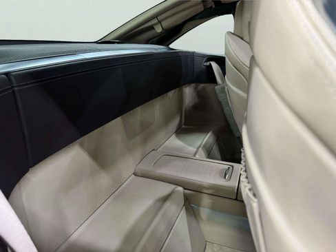 Used 2018 Mercedes-Benz SL 550 image 34