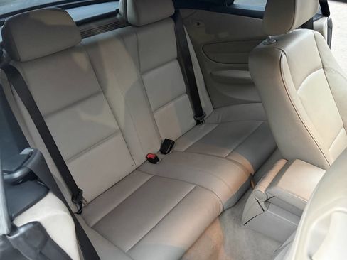 Used 2011 BMW 128i Convertible image 9