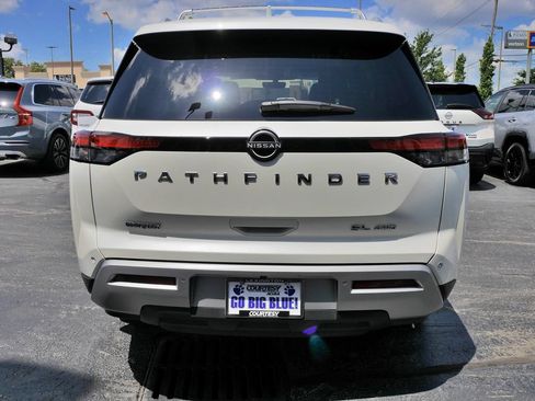 Used 2024 Nissan Pathfinder SL w/ Cargo Package AWD/4WD image 6