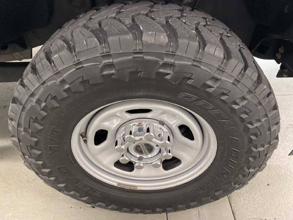 Used 2023 Ford F350 XL w/ FX4 Off-Road Package AWD/4WD image 4