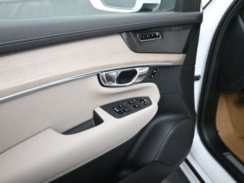 New 2026 Volvo XC90 B5 Plus w/ Protection Package AWD/4WD image 5