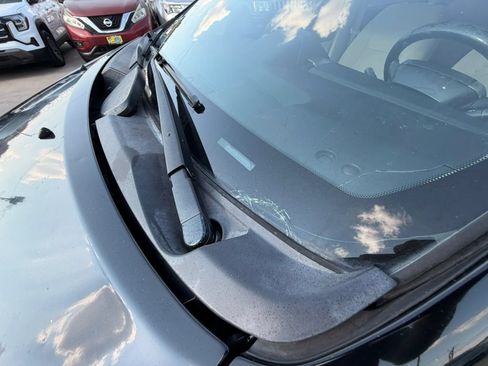 Used 2009 Toyota Prius w/ Pkg 2 FWD image 31