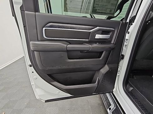 Used 2024 RAM 2500 Big Horn image 33