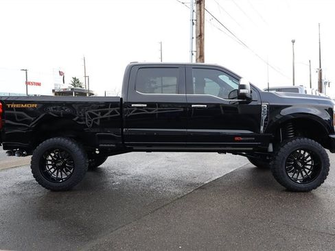 Used 2024 Ford F350 Platinum w/ Tremor Off-Road Package AWD/4WD image 6