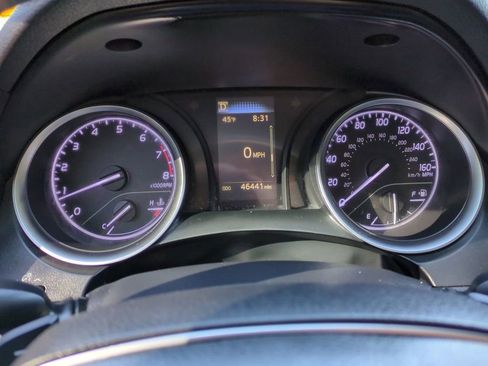 Certified 2019 Toyota Camry SE image 25