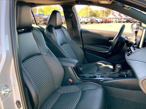 Used 2022 Toyota Corolla XSE w/ Carpet Mat Package (TMS) FWD image 8