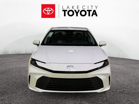 New 2026 Toyota Camry LE image 8