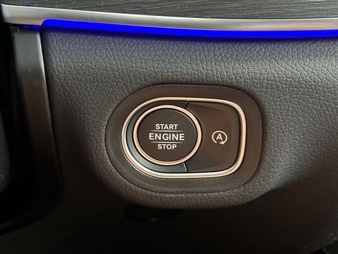 New 2025 Mercedes-Benz GLS 450 4MATIC image 19